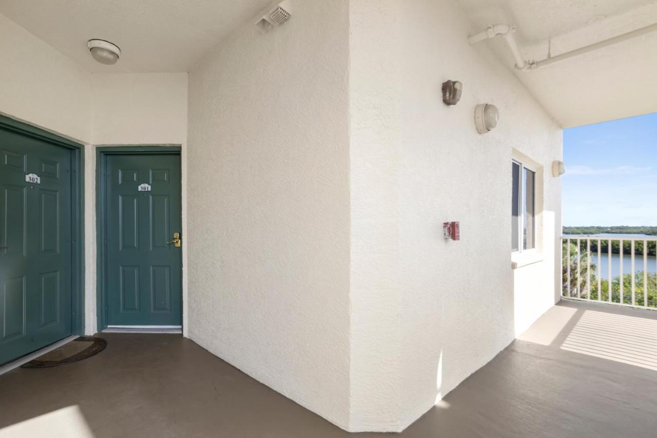 Oceanfront Luxury Condo! Mins To Beach! Rum Bar Next Door! St. Petersburg Exterior photo